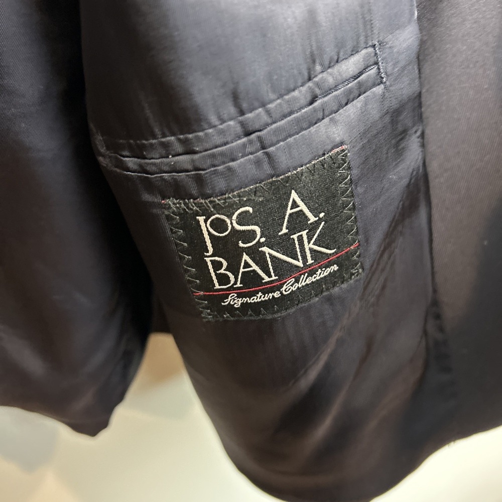 Jos A Bank Signature Collection Mens 48R Navy Blue 100% Wool 2-Button Blazer - Picture 6 of 7